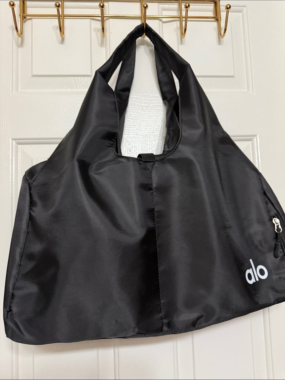 ALO Yoga Black Daily Shoulder Tote